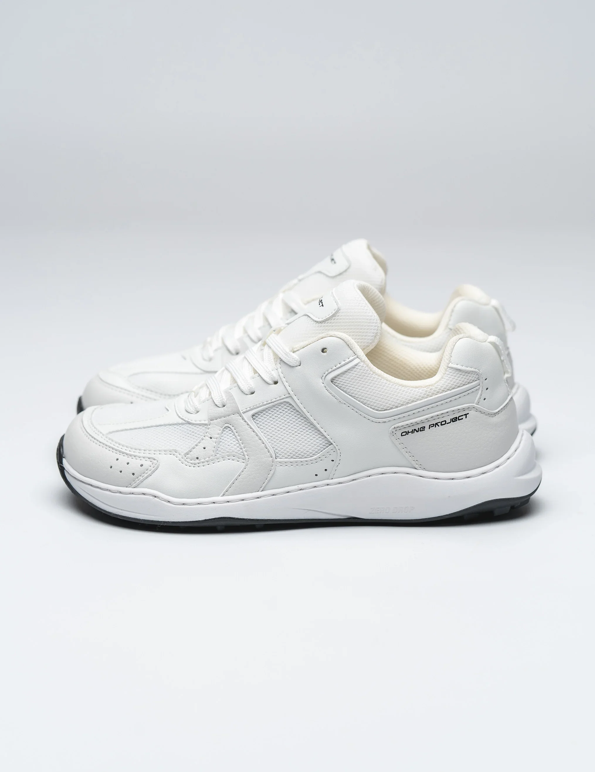 BAREFOOT SNEAKER RETRO RUN OFF WHITE