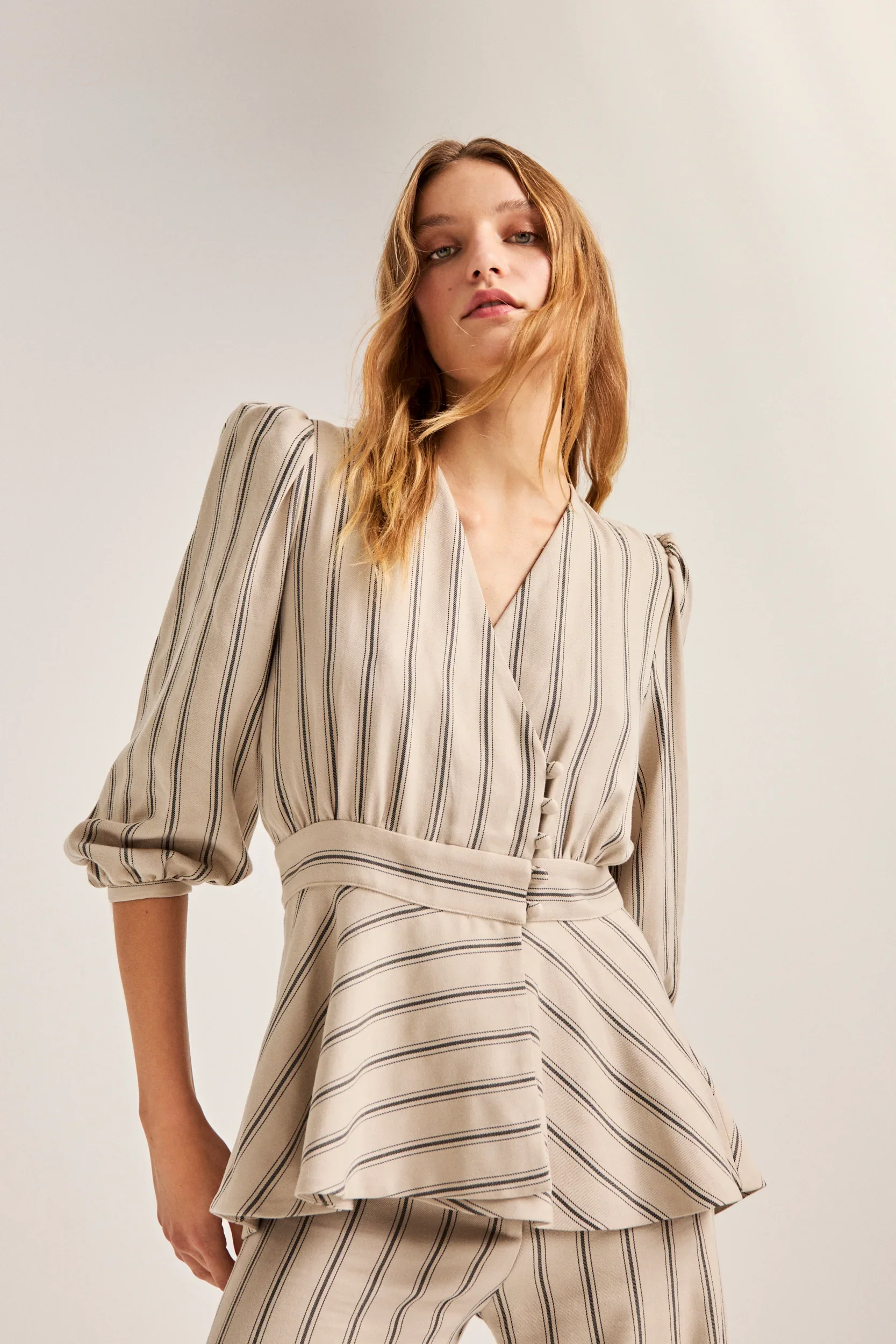 Chaqueta Greta beige