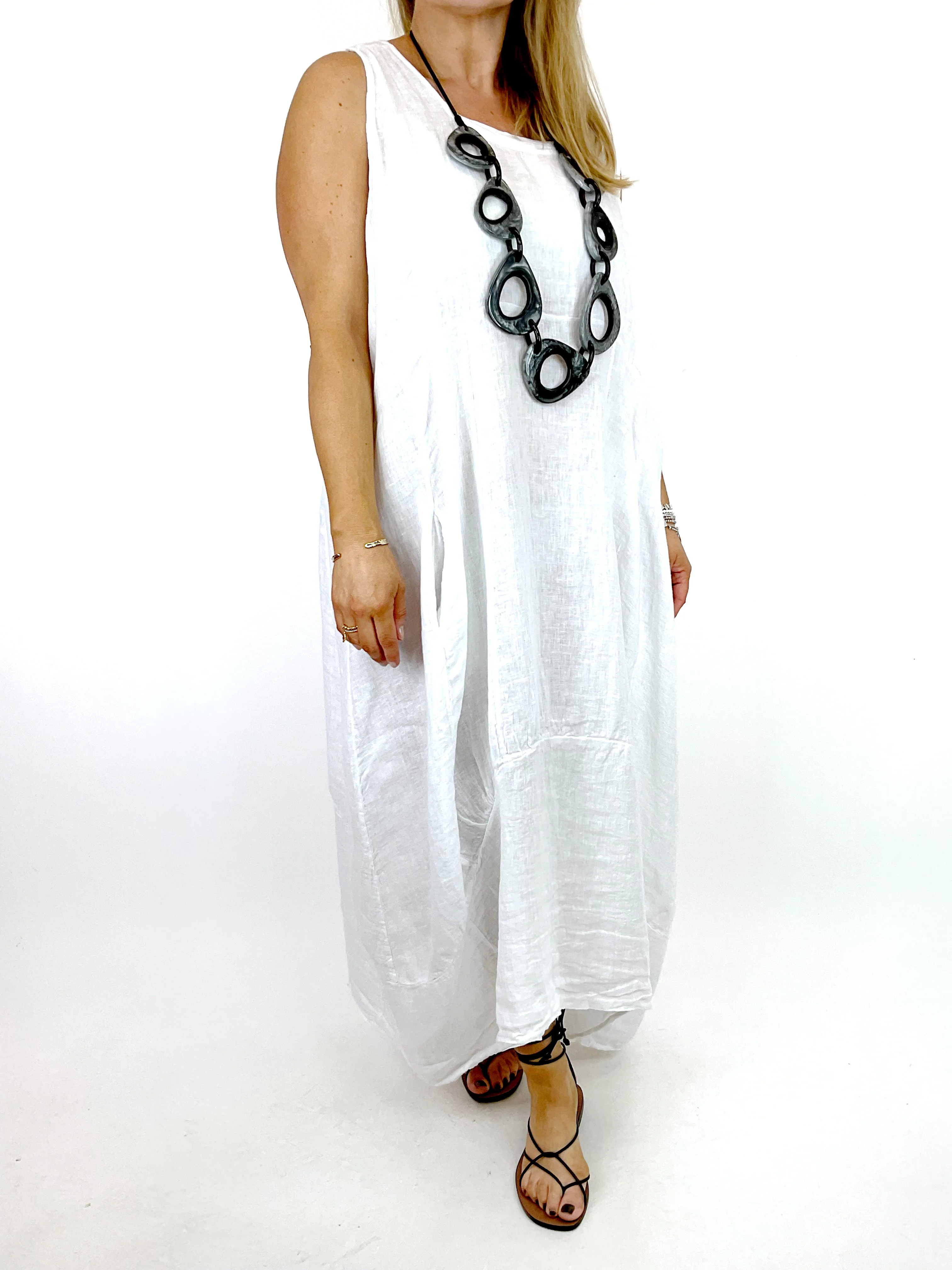 Made in Italy Lagenlook Bella Linen Square Neck Tunic in White. 8262