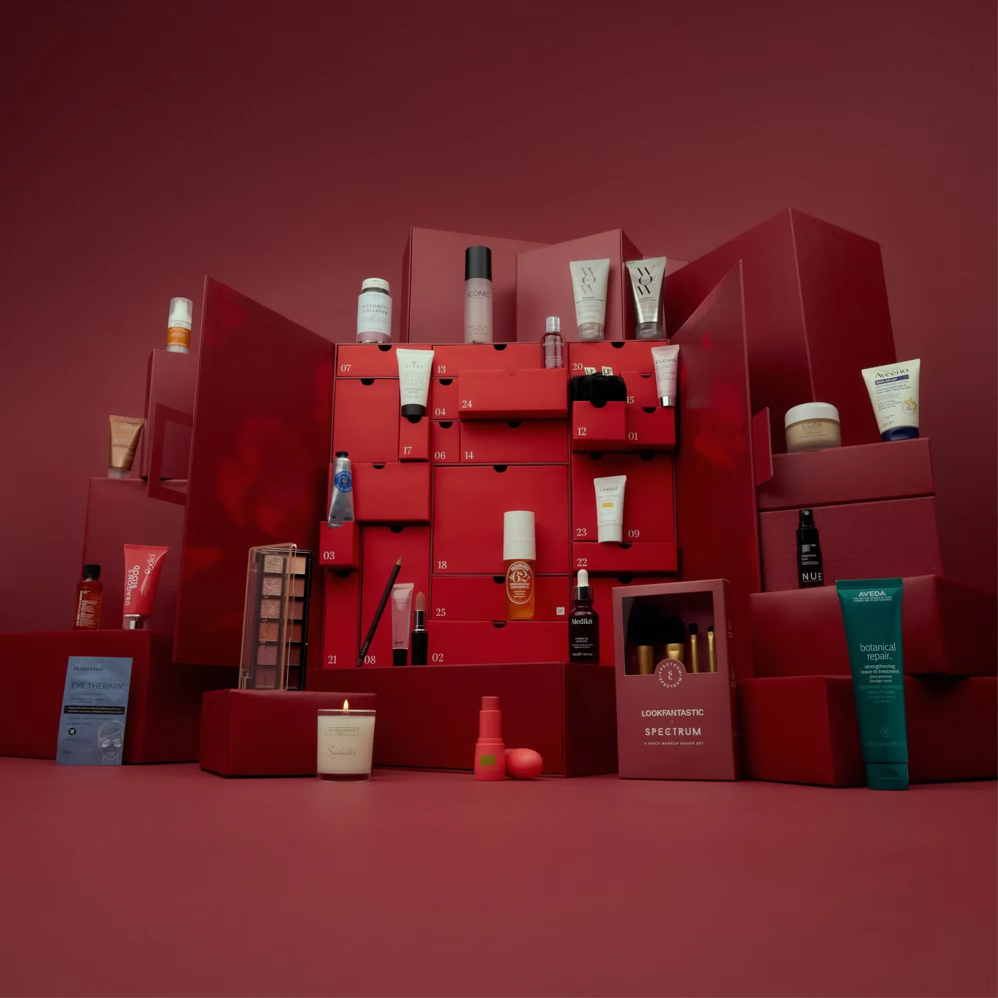 LookFantastic - Beauty Advent Calendar (Worth Over £655)
