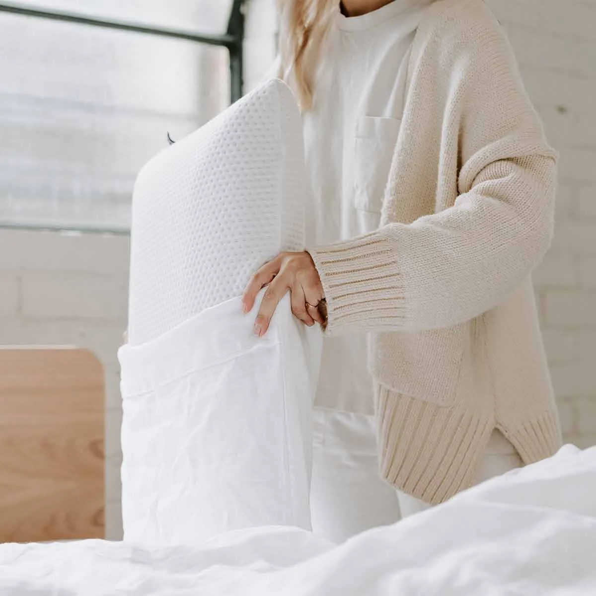 The Eva Pillow