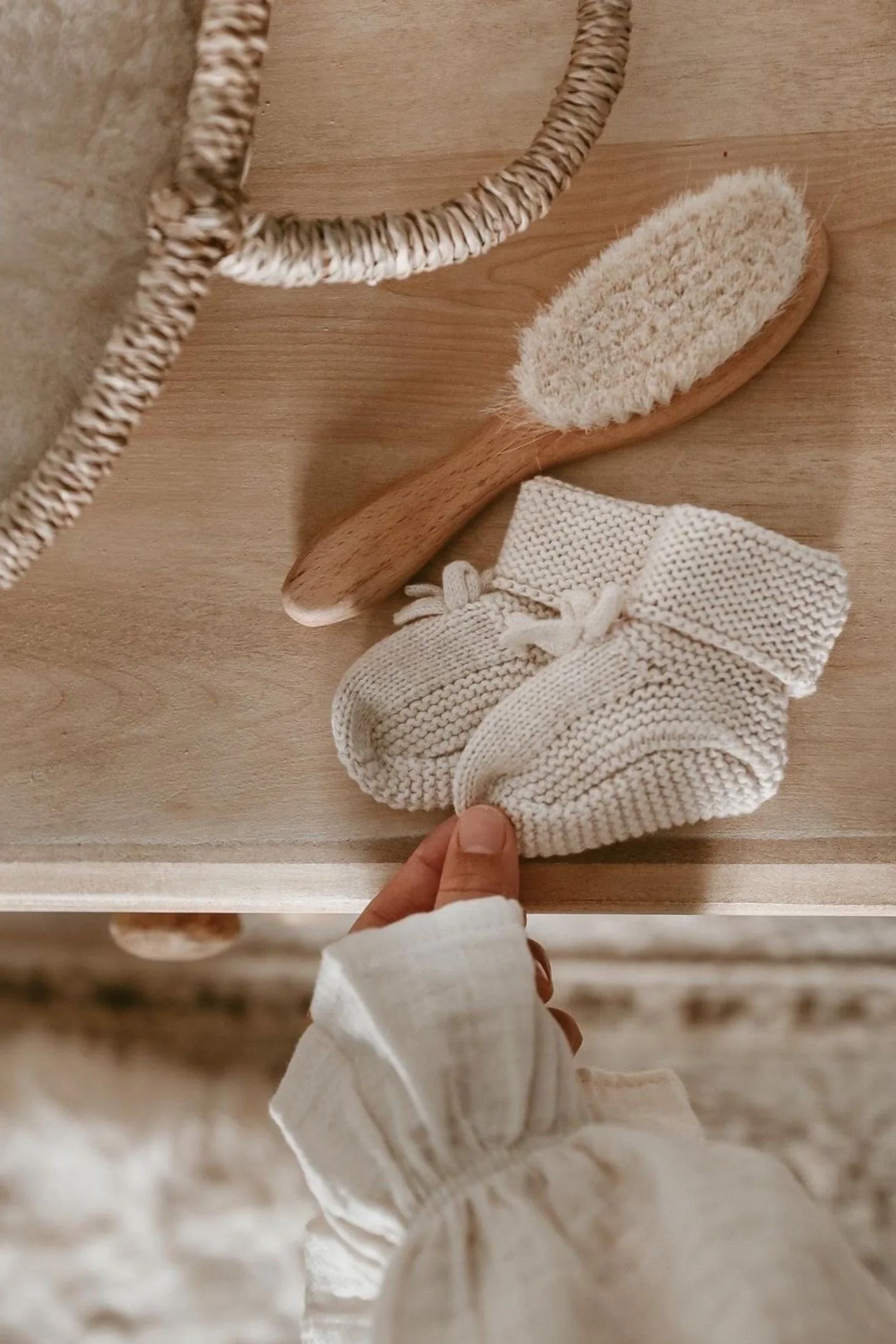 Organic Cotton Newborn Booties - Oat