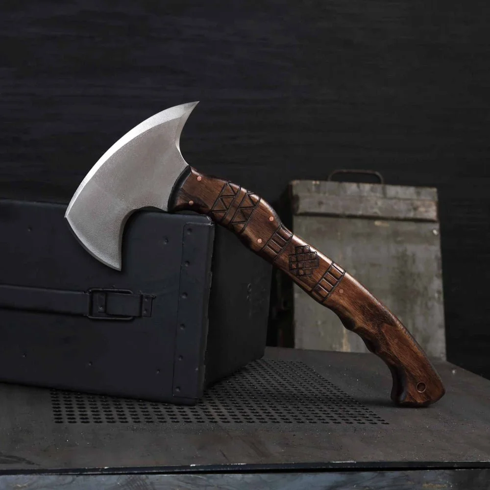 Hand forged tomahawk "Nanook"