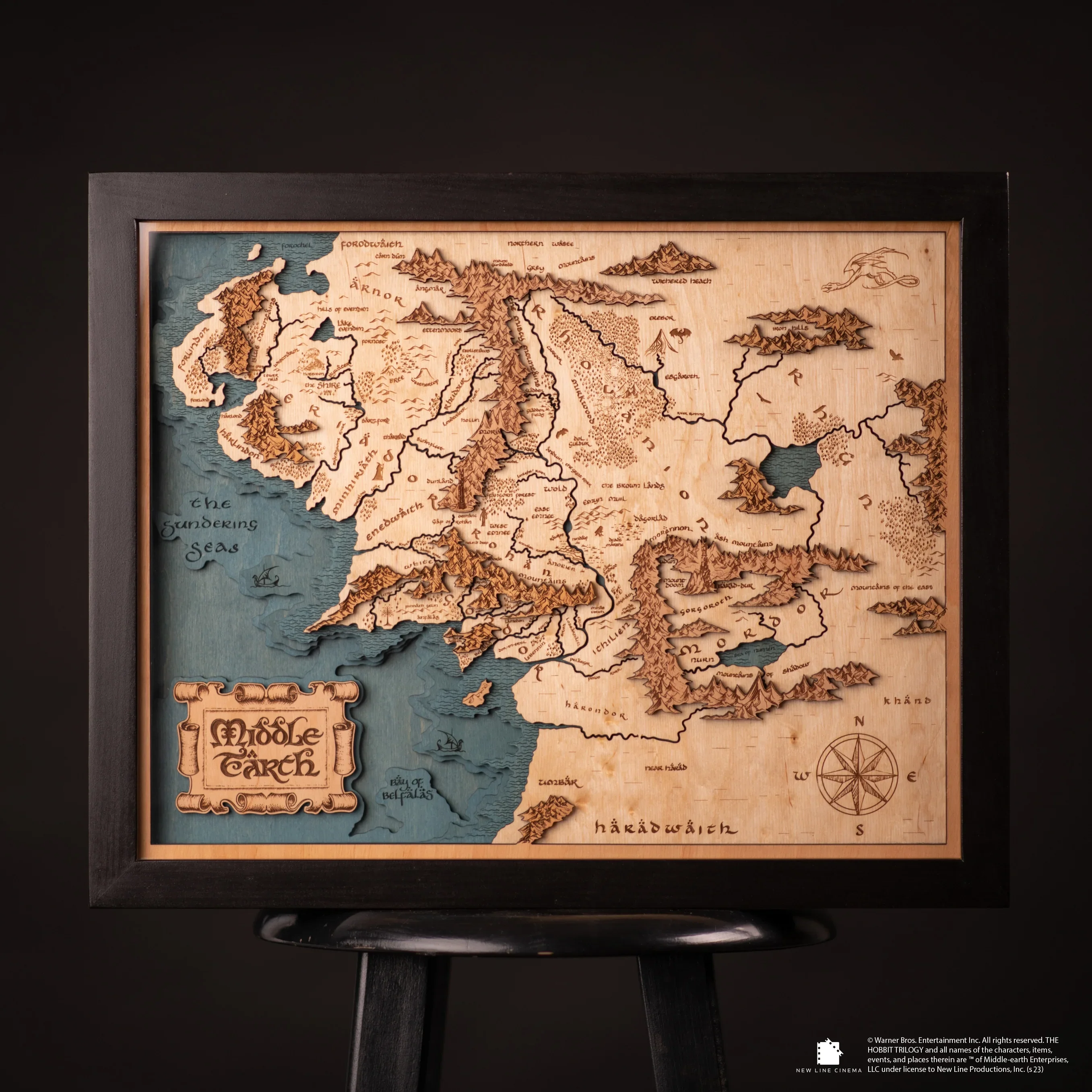 MIDDLE EARTH™ 3D WOOD MAP