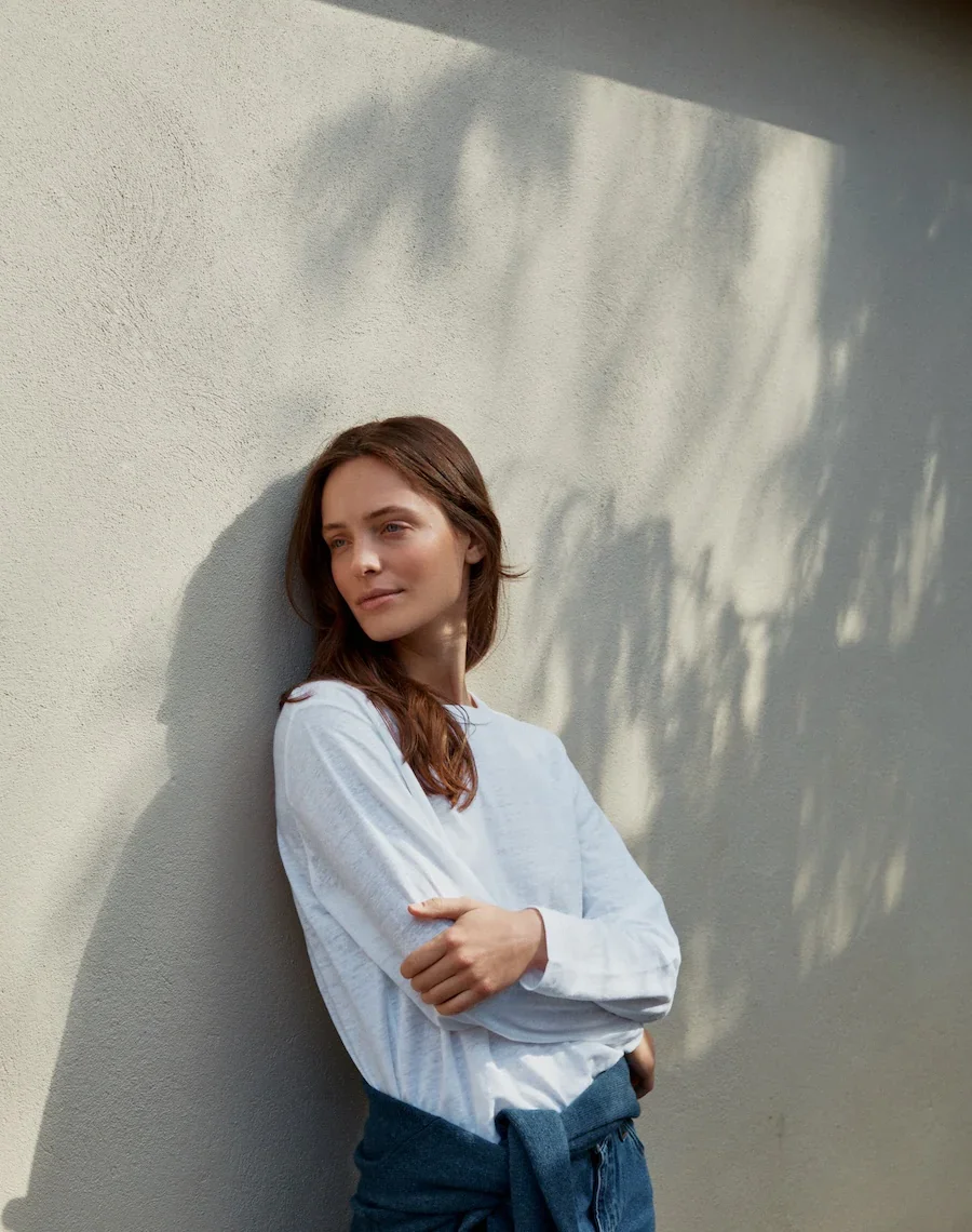 The LINEN / The Long Sleeve Crew - White