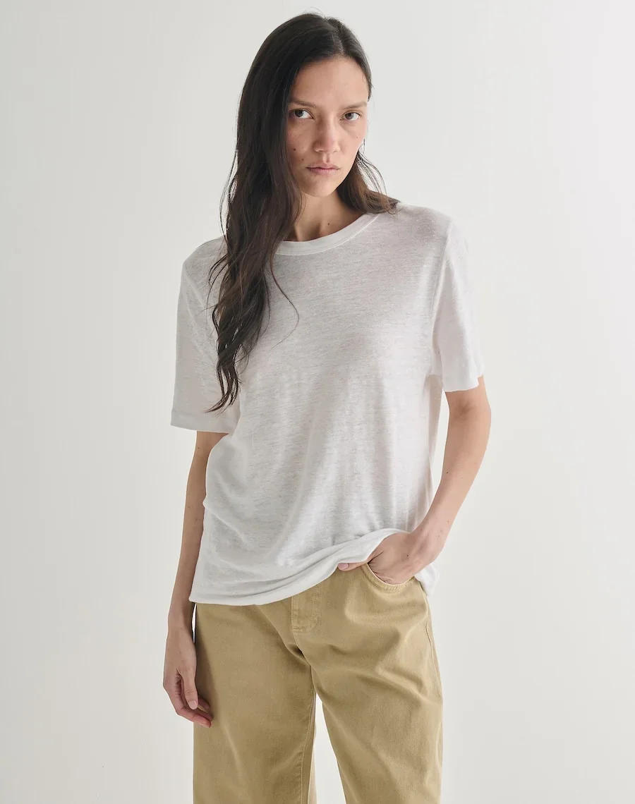 The LINEN / The Classic Fit Tee - White