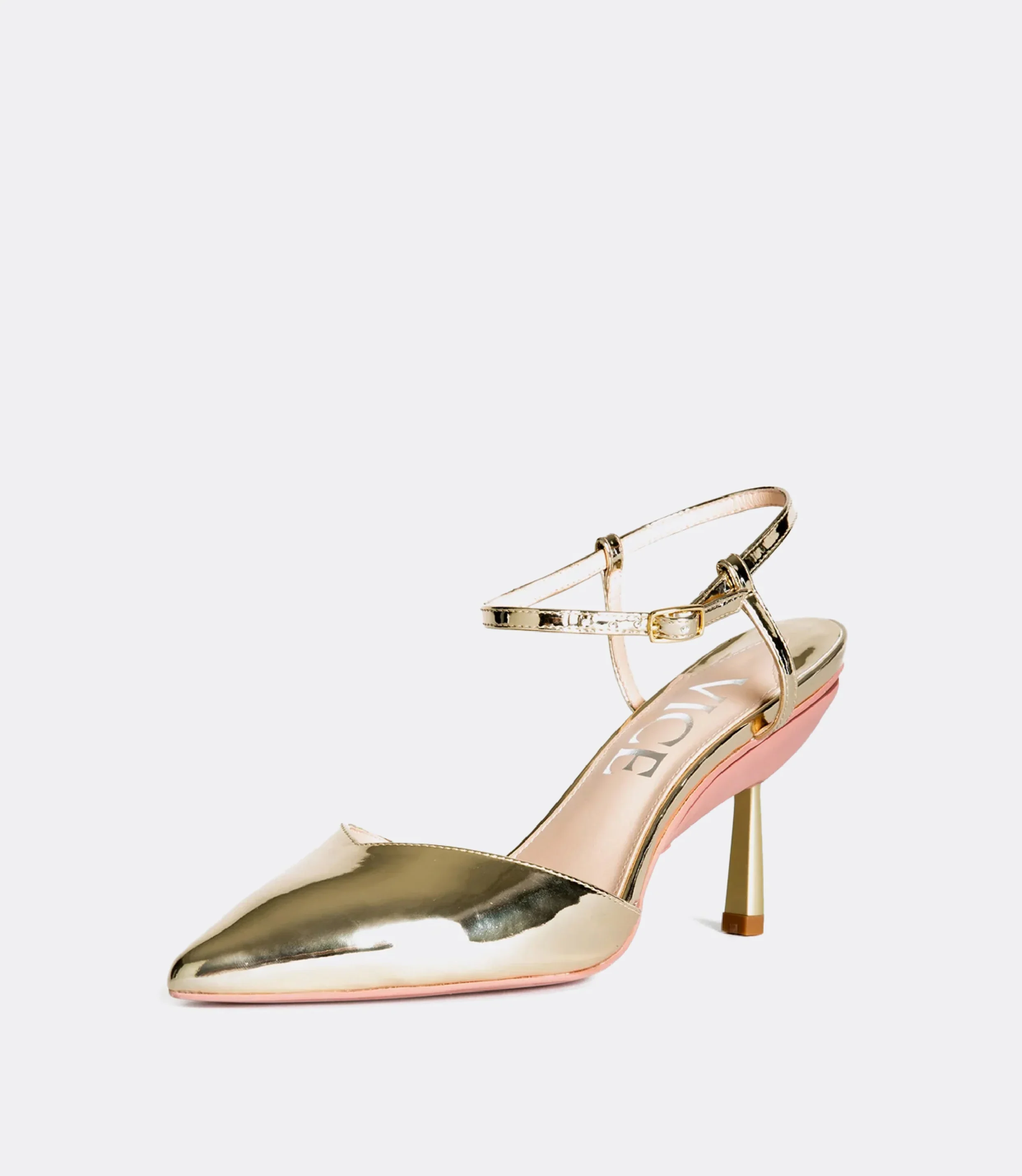 Publicist Pumps in Gold