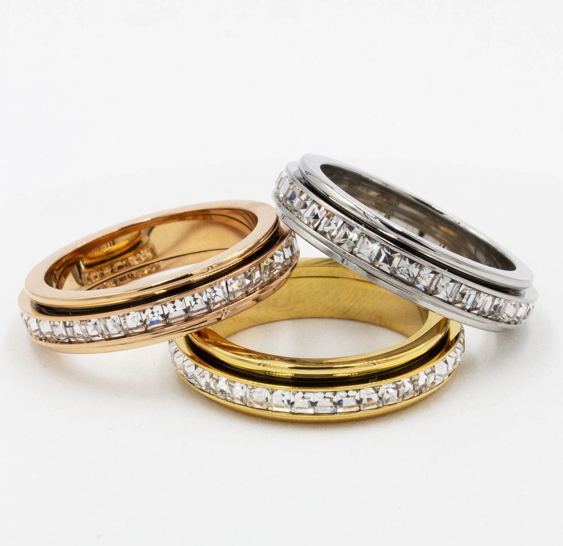 Elevate Rotating Worry Ring