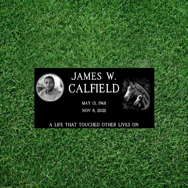 Black Granite (Free Photo!) Single Flat Headstone / 20" Long x 10" Wide x 3" Thick