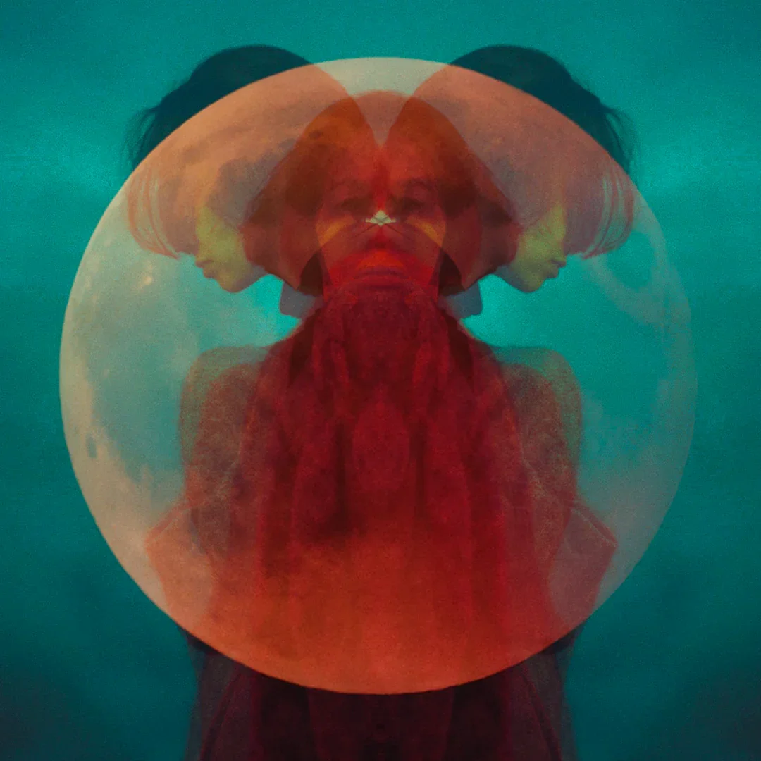 TOTAL LUNAR ECLIPSE FULL MOON  IN PISCES