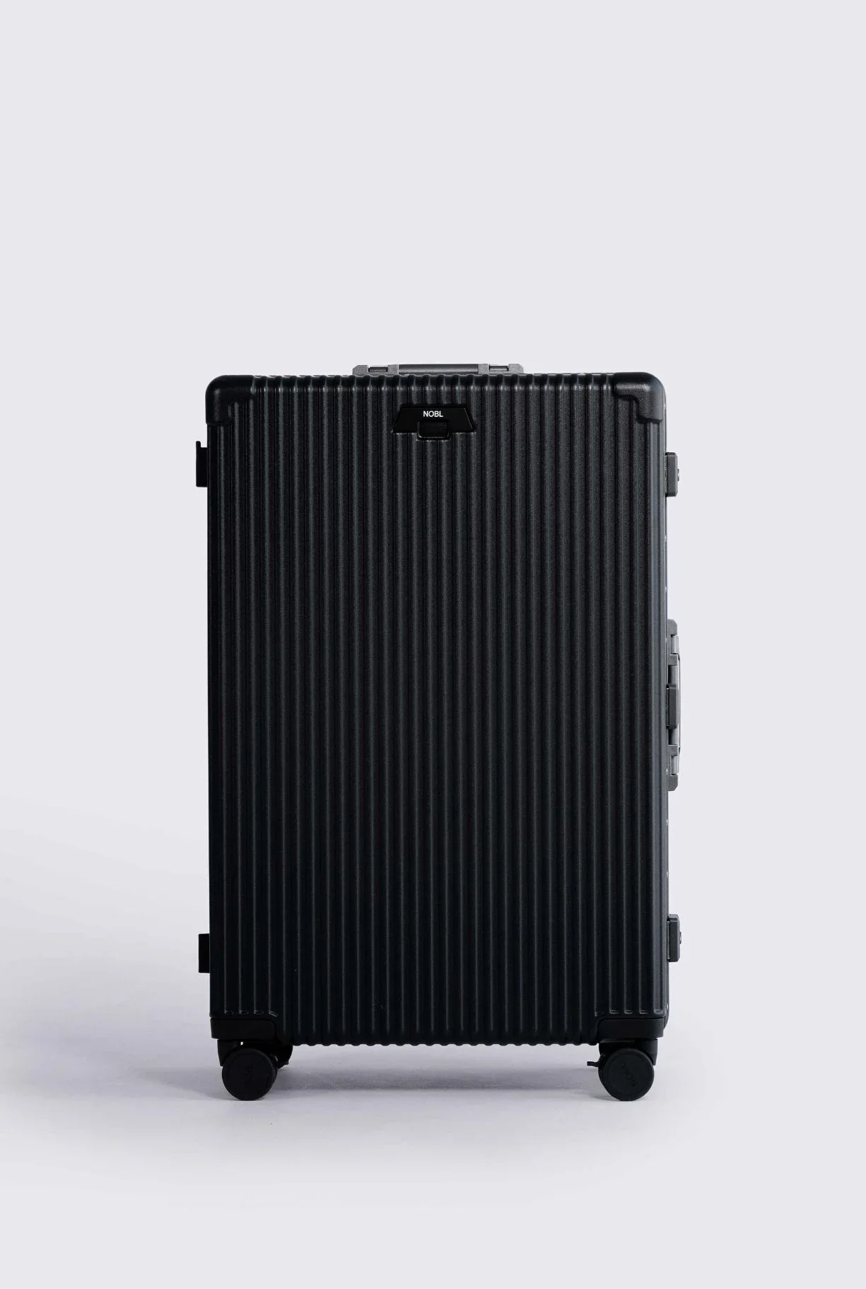 Check-in: All-in-One 28"