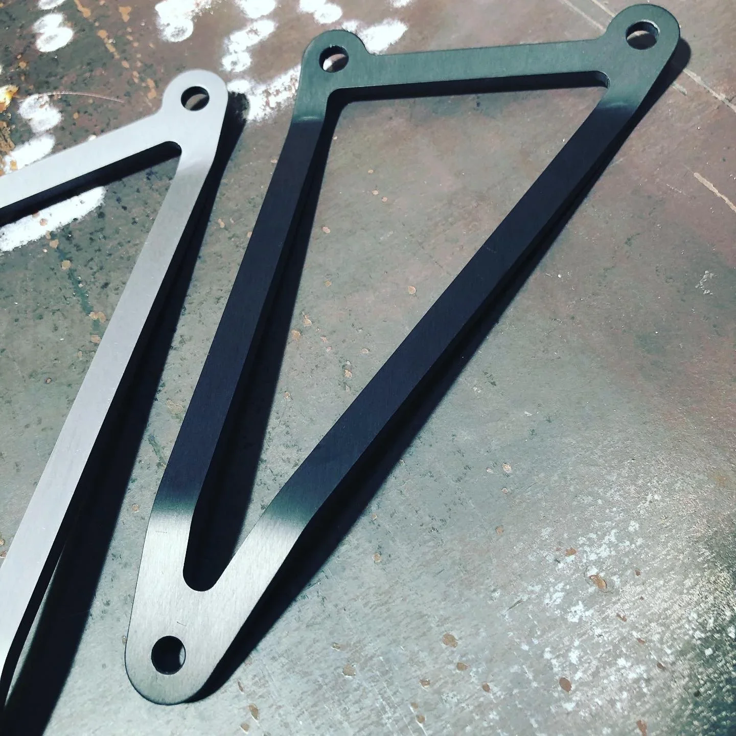 Growler Hanger Bracket