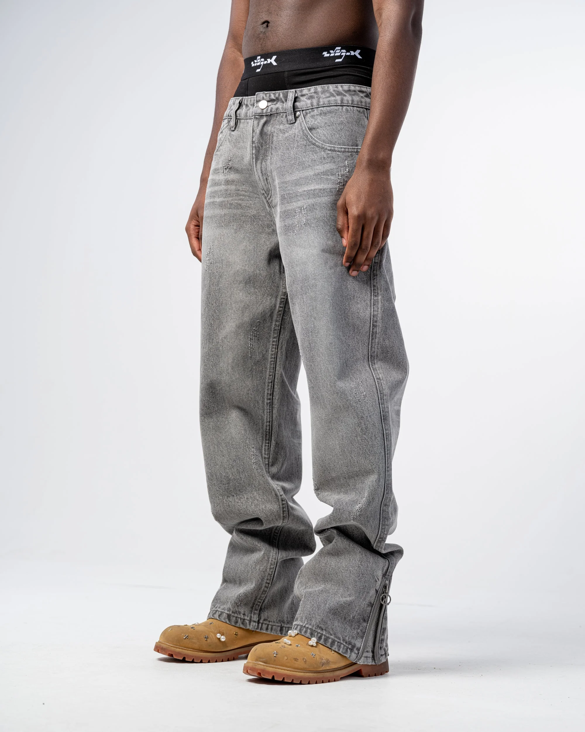 JEAN FLARE FIT ZIPPÉ [GRIS]