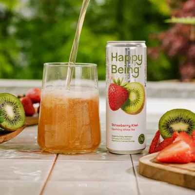 Strawberry Kiwi Sparkling White Tea