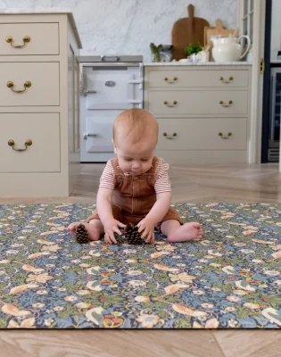 Morris & Co. The Strawberry Thief Playmat