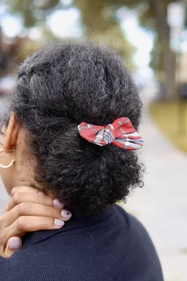Accessoire à chignon en tissu revalorisé