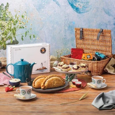 Marazion Tea for Two Cornish Pasty & Cream Hamper