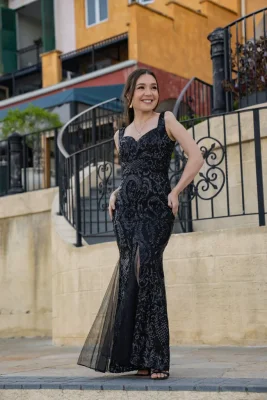 'Mayari' Sequin Tulle Sparkling Gown (Black)