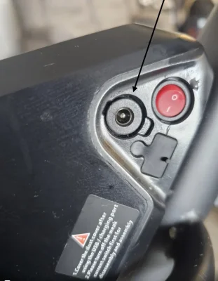 Z8 battery charging port dust cover