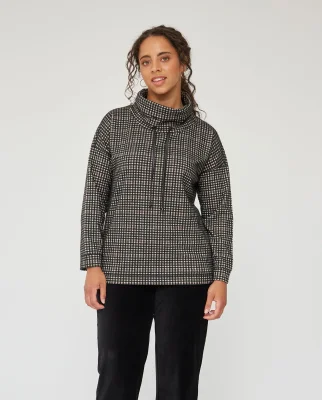 Sueter Cuello Alto Manga Caida Negro