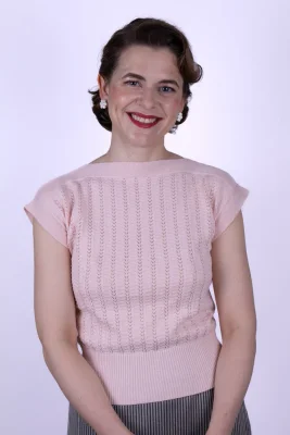 1950s style cap-sleeved jumper in fine lace knit - Pastel rose - Iris