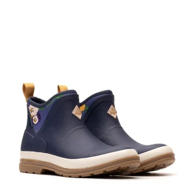 Women's Muck Originals Pull-On Ankle Boots