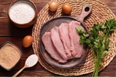 Ongepaneerde varkensschnitzel