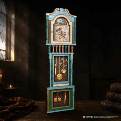 HANDCRAFTED WEASLEY™ MAGICAL 3D WOOD CLOCK - OFFICIALLY LICENSED